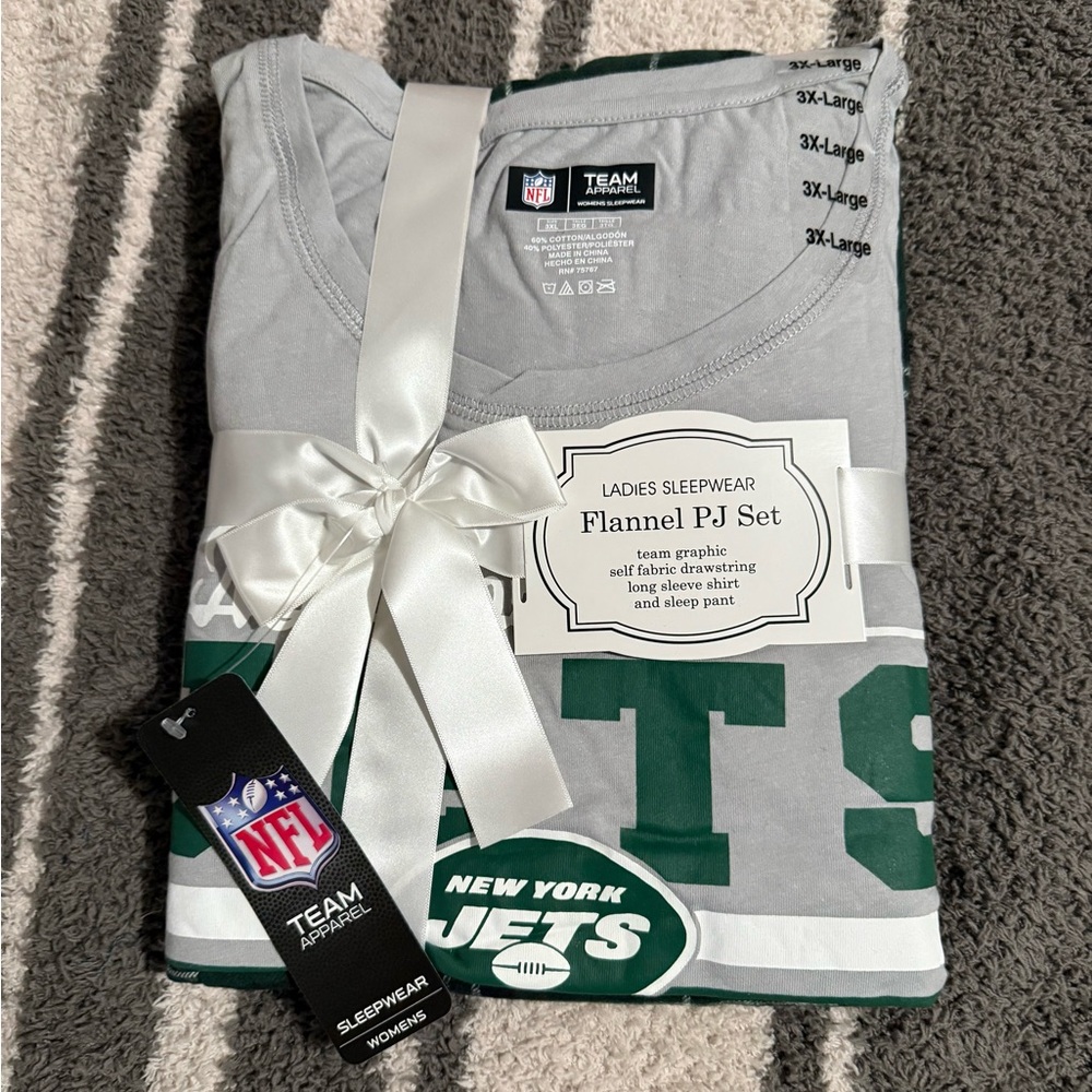 NWT WOMENS NFL PAJAMA SET WITH LONG SLEEVE TOP AND PANTS *JETS* 3XL